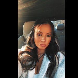 Meet your Posher, Jasmine